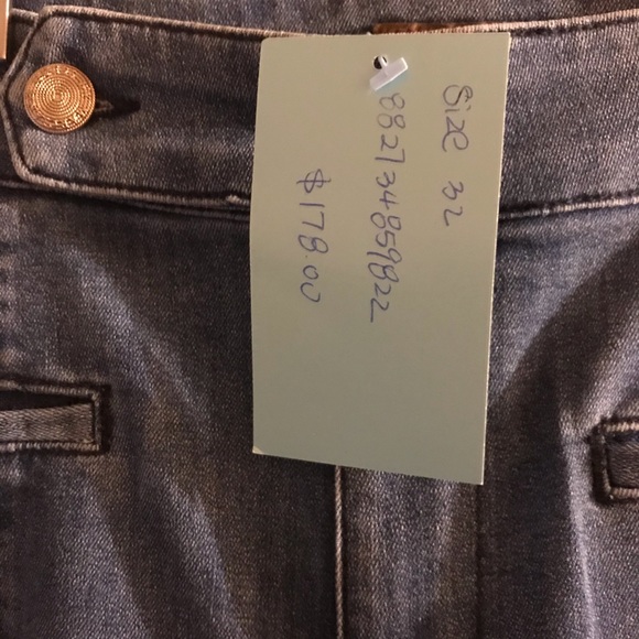 NWT Guess by Marciano Flared Leg Size 32 Jeans - Picture 4 of 7